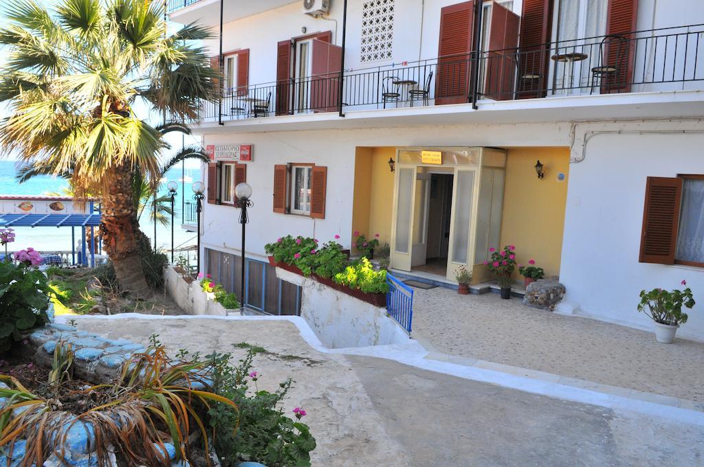 Oasis Hotel Theodoros & Litsa Galaris Agia Marina  المظهر الخارجي الصورة