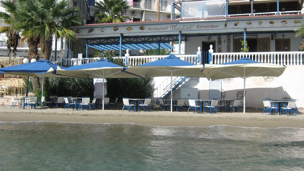 Oasis Hotel Theodoros & Litsa Galaris Agia Marina  المظهر الخارجي الصورة