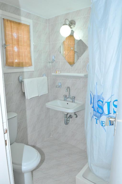 Oasis Hotel Theodoros & Litsa Galaris Agia Marina  المظهر الخارجي الصورة
