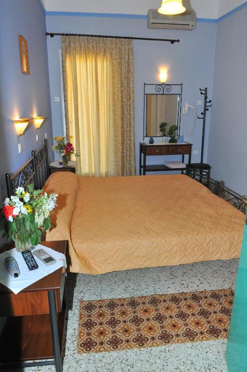 Oasis Hotel Theodoros & Litsa Galaris Agia Marina  المظهر الخارجي الصورة