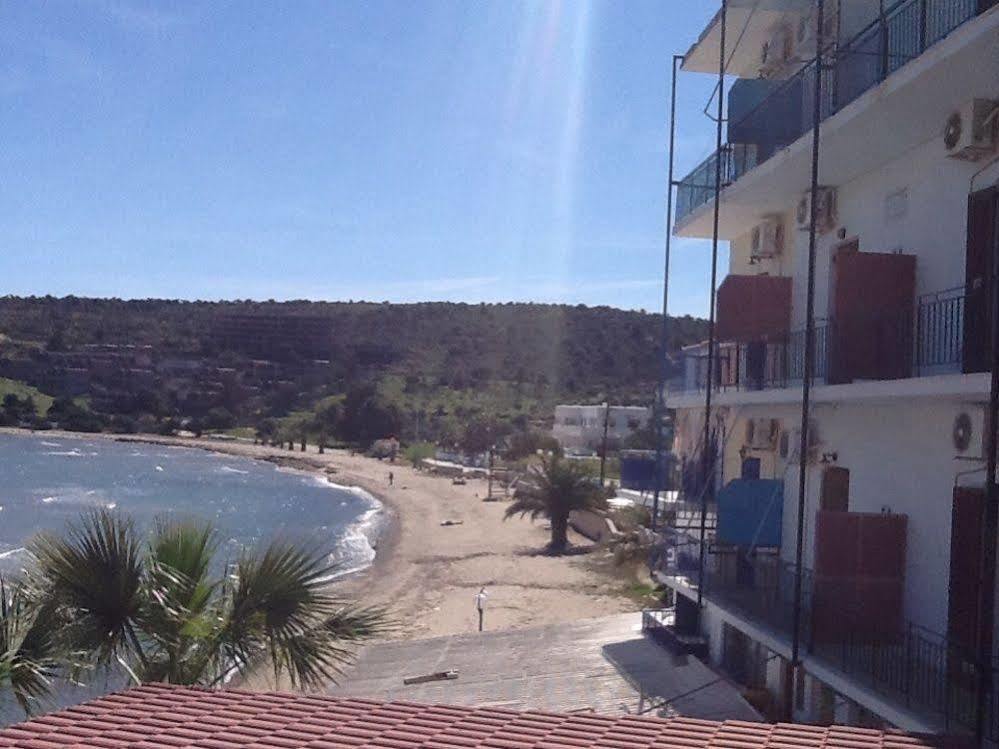 Oasis Hotel Theodoros & Litsa Galaris Agia Marina  المظهر الخارجي الصورة